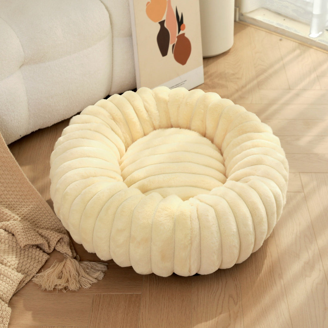 Thick Plush Round Pet Bed For Warm And Cozy Sleep
