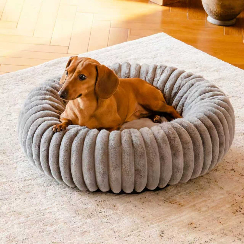 Plush Round Pet Bed With Soft Fur And Warm Design