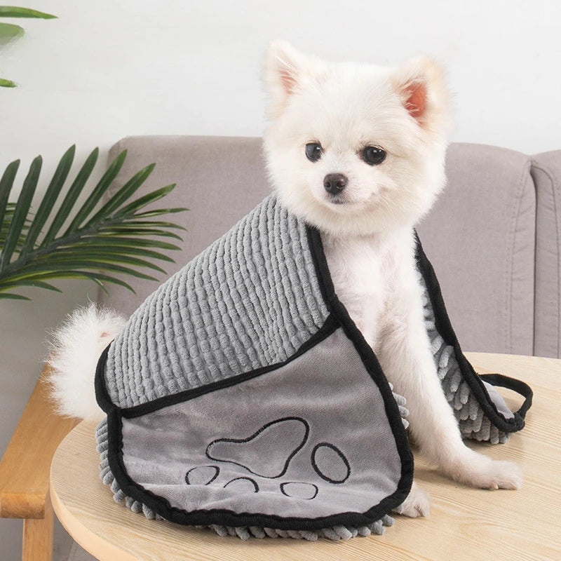 Absorbent Pet Bath Towel With Hand Pockets For Quick Drying And Cleaning
