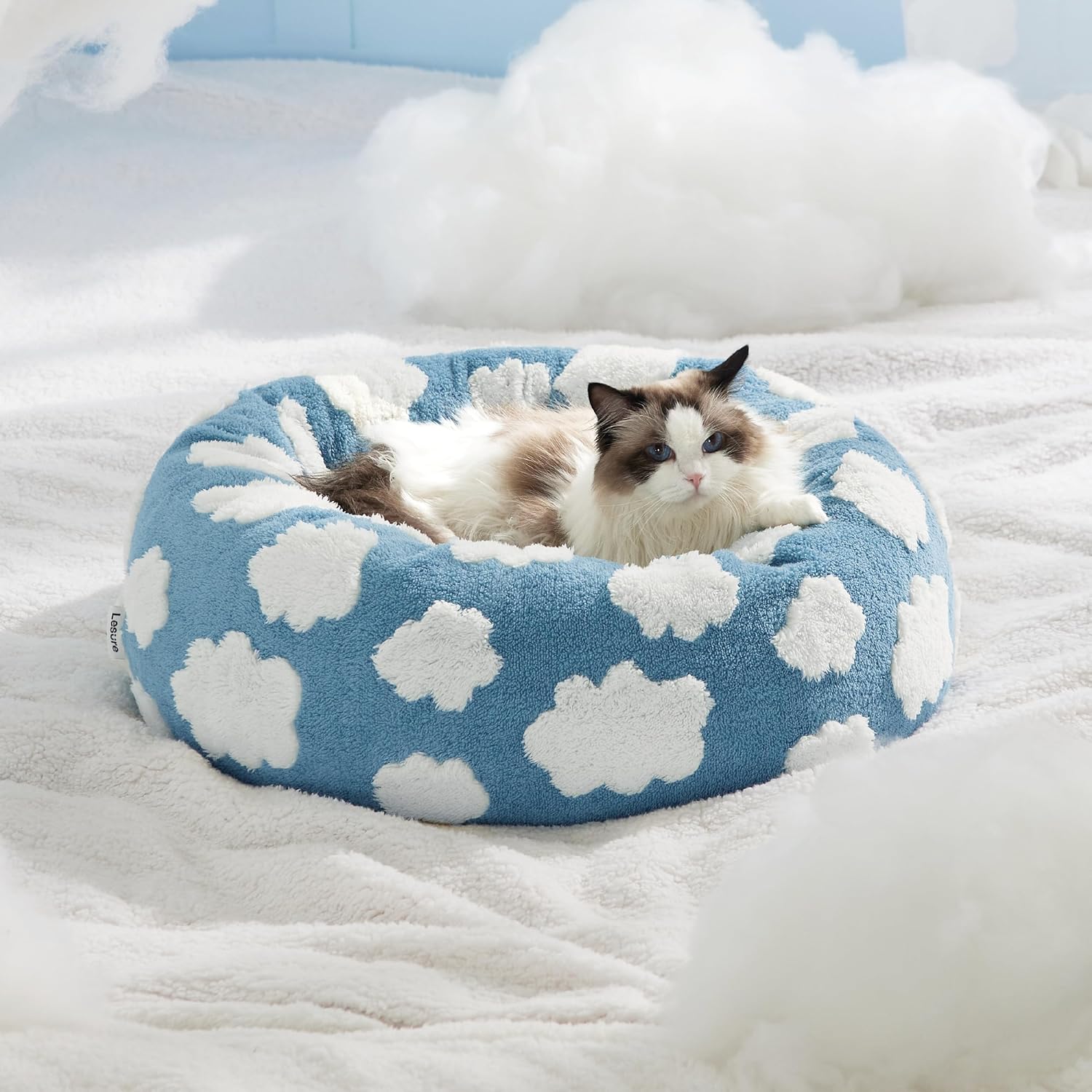 Round Calming Pet Bed With Plush Design And Anti Slip Base